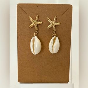 Starfish Earrings with cowrie shell | NWT